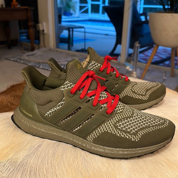 Adidas Ultraboost Size 11.5 - Picture 2 of 7